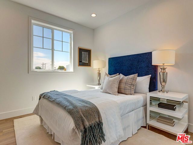 1625 S Wooster Street, Los Angeles, CA 90035