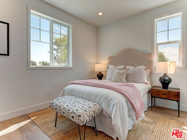 1625 S Wooster Street, Los Angeles, CA 90035
