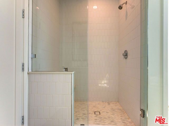 1625 S Wooster Street, Los Angeles, CA 90035