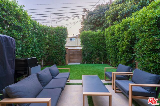 1625 S Wooster Street, Los Angeles, CA 90035