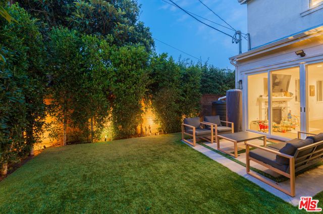 1625 S Wooster Street, Los Angeles, CA 90035