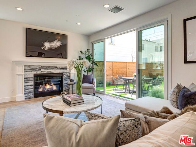 1625 S Wooster Street, Los Angeles, CA 90035