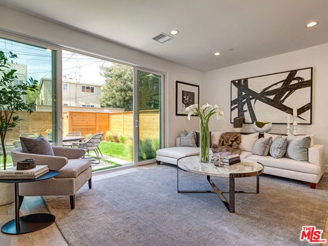 1625 S Wooster Street, Los Angeles, CA 90035