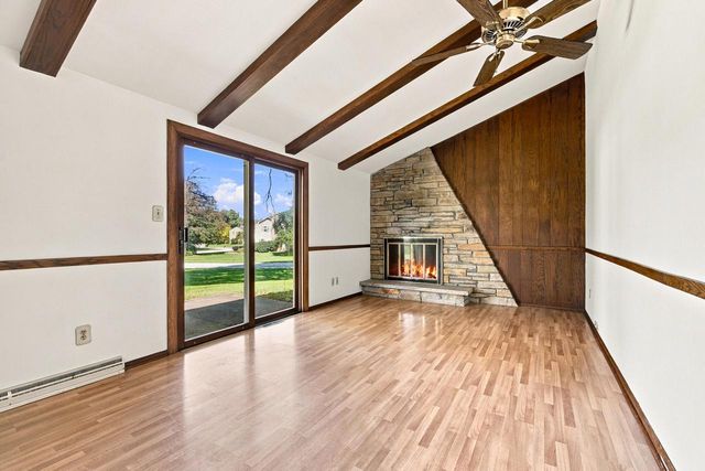 3735 San Fernando DRIVE, Brookfield, WI 53045