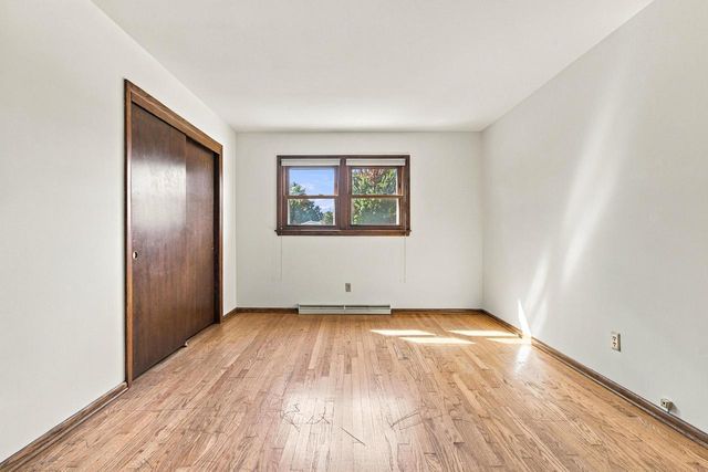 3735 San Fernando DRIVE, Brookfield, WI 53045