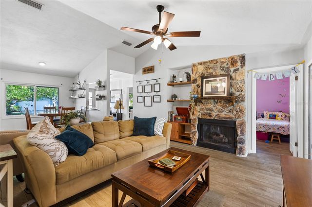 6109 NW 107TH PLACE, Alachua, FL 32615
