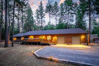 5746 Maywood Dr, Foresthill, CA 95631