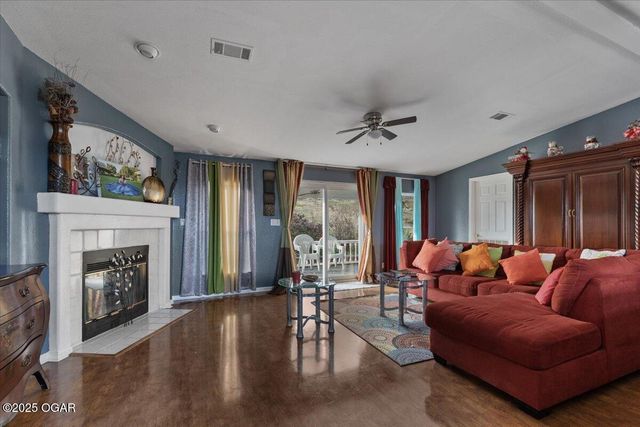 367 Madison 7825, Huntsville, AR 72740