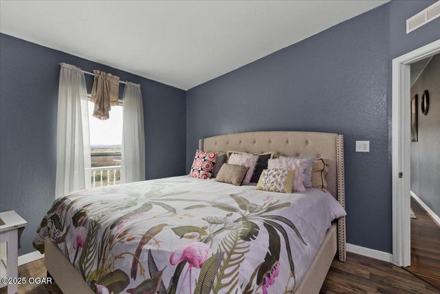 367 Madison 7825, Huntsville, AR 72740