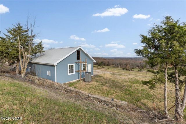 367 Madison 7825, Huntsville, AR 72740