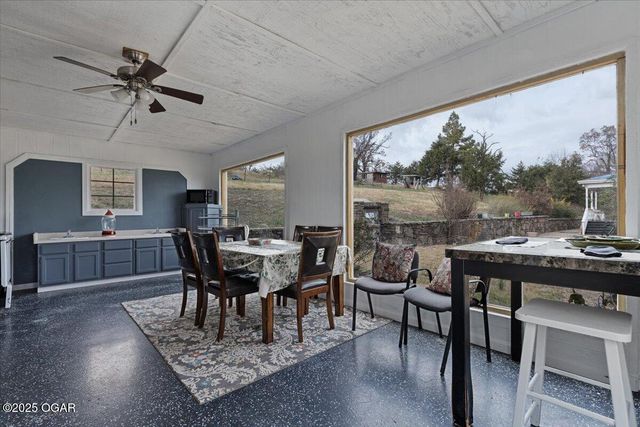 367 Madison 7825, Huntsville, AR 72740