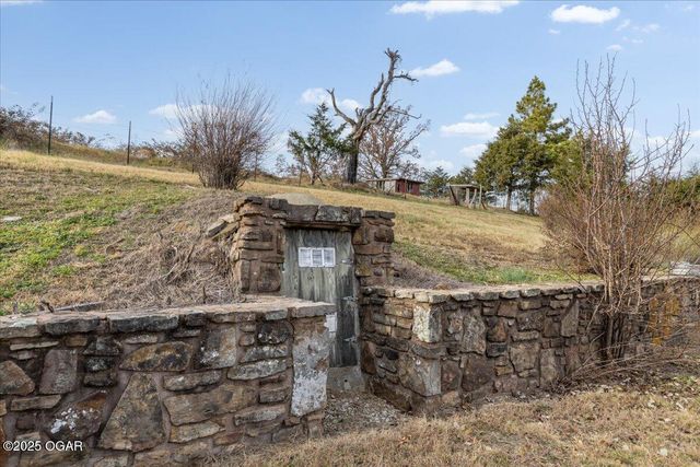 367 Madison 7825, Huntsville, AR 72740