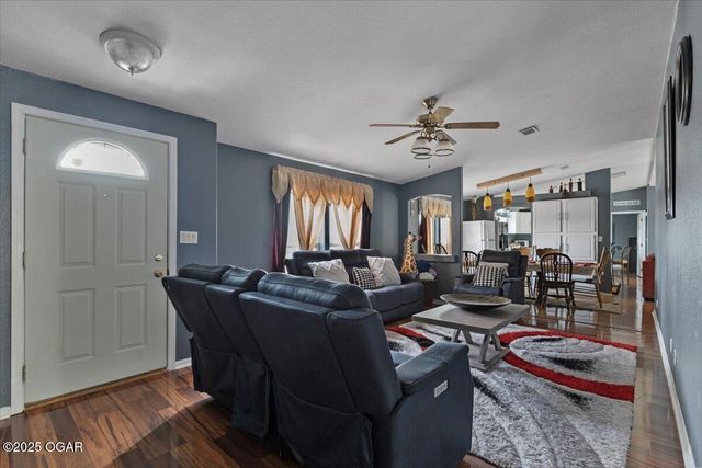 367 Madison 7825, Huntsville, AR 72740