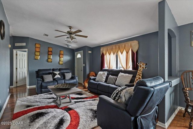 367 Madison 7825, Huntsville, AR 72740