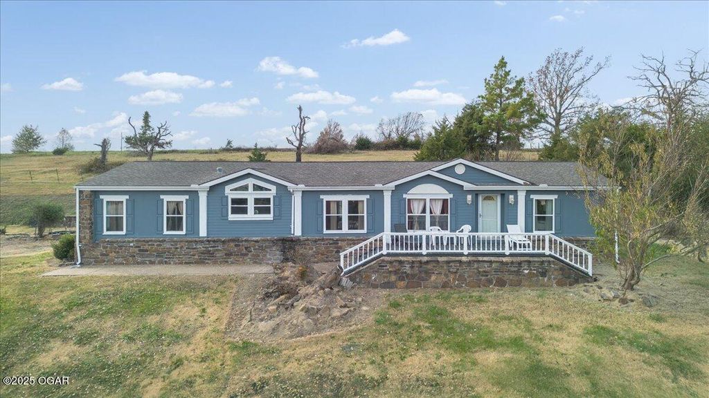 367 Madison 7825, Huntsville, AR 72740