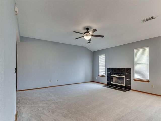 321 Bradgate Drive, Yukon, OK 73099