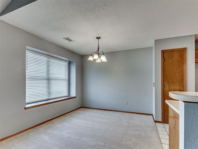 321 Bradgate Drive, Yukon, OK 73099