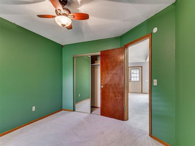 321 Bradgate Drive, Yukon, OK 73099