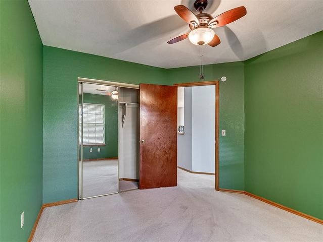 321 Bradgate Drive, Yukon, OK 73099