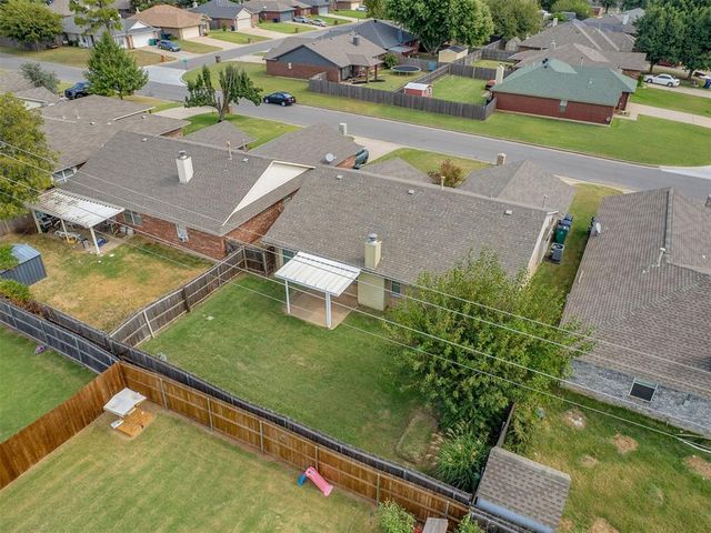 321 Bradgate Drive, Yukon, OK 73099