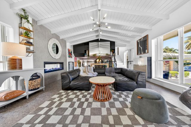 2630 NE 25th Street, Lighthouse Point, FL 33064