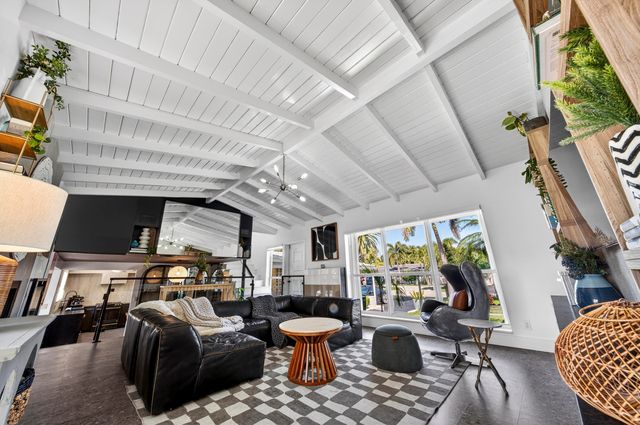 2630 NE 25th Street, Lighthouse Point, FL 33064