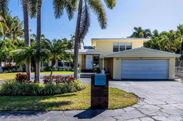 2630 NE 25th Street, Lighthouse Point, FL 33064