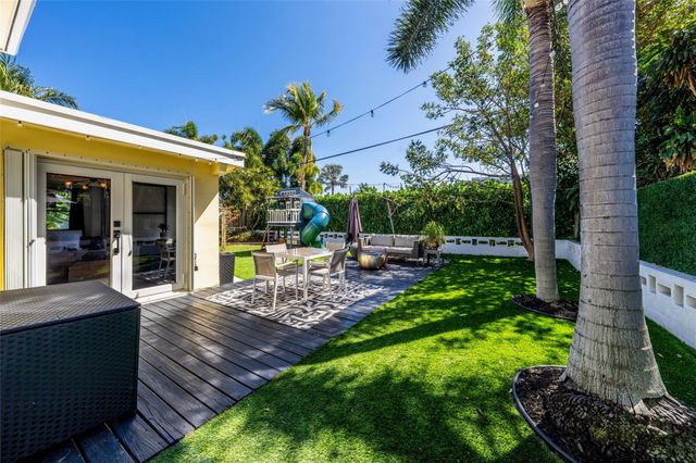 2630 NE 25th Street, Lighthouse Point, FL 33064