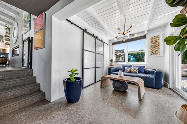 2630 NE 25th Street, Lighthouse Point, FL 33064