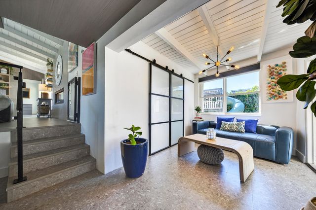 2630 NE 25th Street, Lighthouse Point, FL 33064