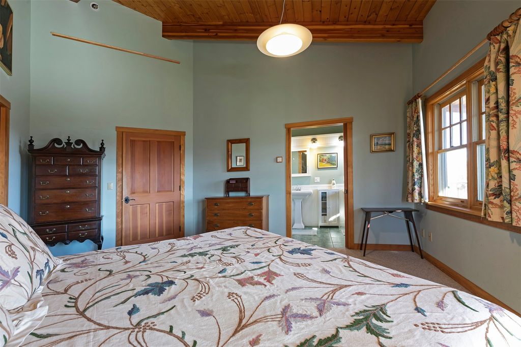 8976 Phantom Spring Lane, Canyon Creek, MT 59633 photo 31