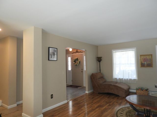 153 Quaker Highlands Road, Peru, NY 12972