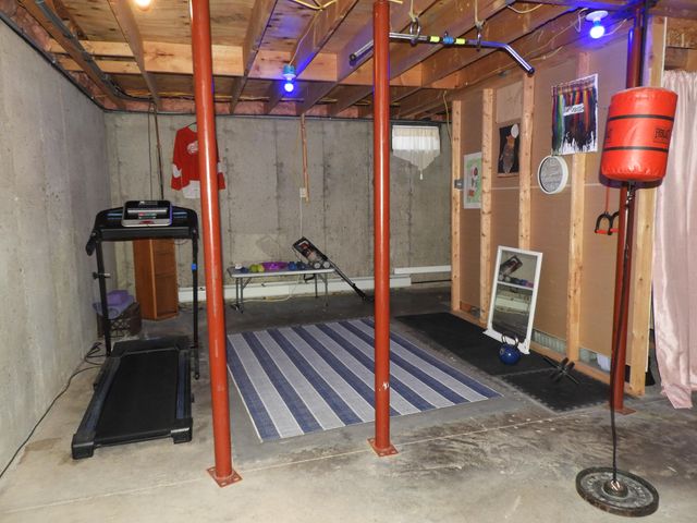 153 Quaker Highlands Road, Peru, NY 12972