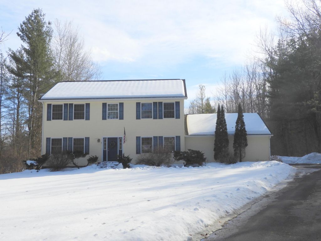 153 Quaker Highlands Road, Peru, NY 12972