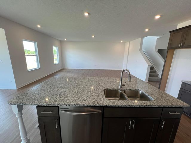 4357 Pumelo Drive, Grove City, OH 43123