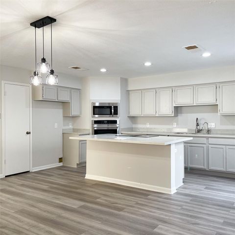 6522 Grandvale Drive, Houston, TX 77072