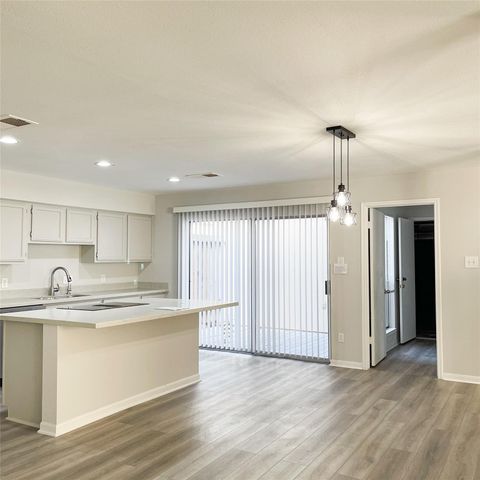 6522 Grandvale Drive, Houston, TX 77072