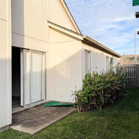 6522 Grandvale Drive, Houston, TX 77072