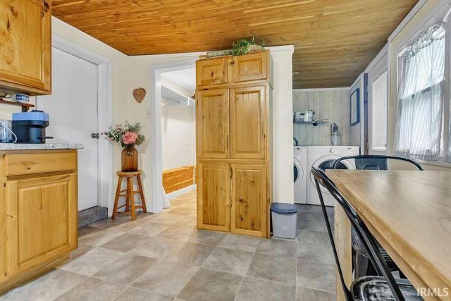 445 W Rogers Road, Bloomington, IN 47403