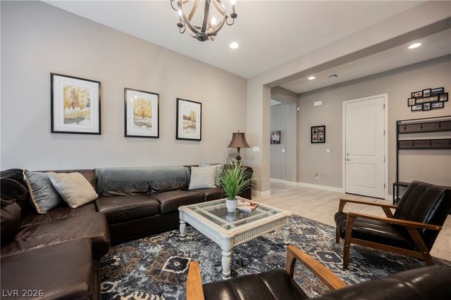 8133 Pinetop Crest Street, Las Vegas, NV 89166