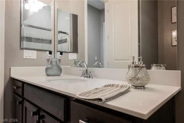 8133 Pinetop Crest Street, Las Vegas, NV 89166