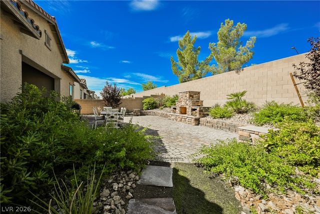 8133 Pinetop Crest Street, Las Vegas, NV 89166