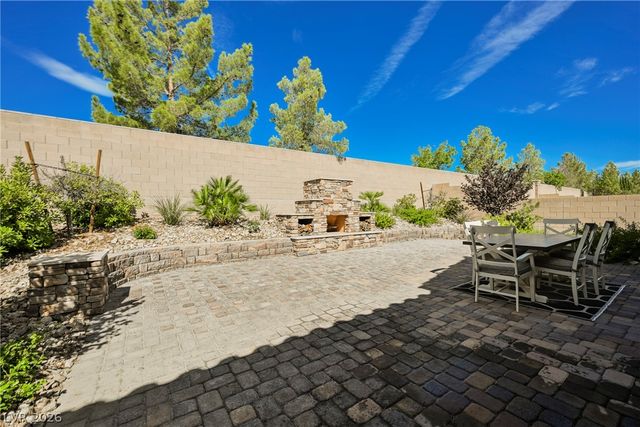 8133 Pinetop Crest Street, Las Vegas, NV 89166