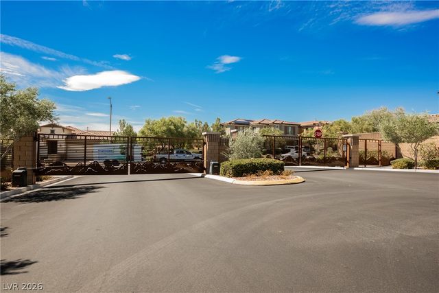 8133 Pinetop Crest Street, Las Vegas, NV 89166