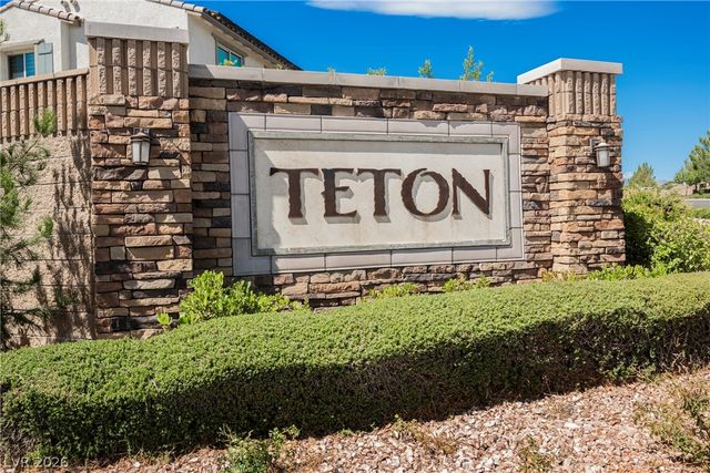 8133 Pinetop Crest Street, Las Vegas, NV 89166