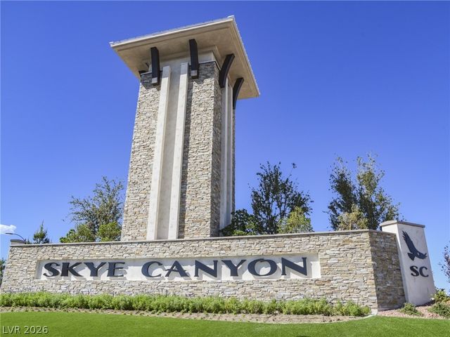 8133 Pinetop Crest Street, Las Vegas, NV 89166