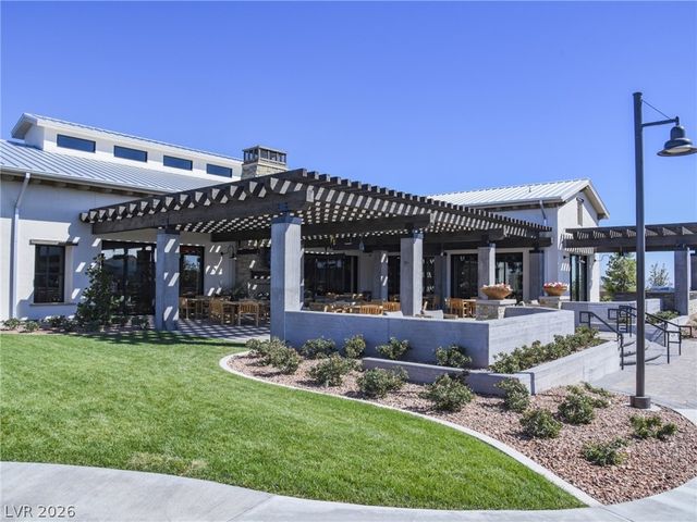8133 Pinetop Crest Street, Las Vegas, NV 89166
