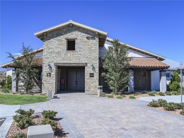 8133 Pinetop Crest Street, Las Vegas, NV 89166