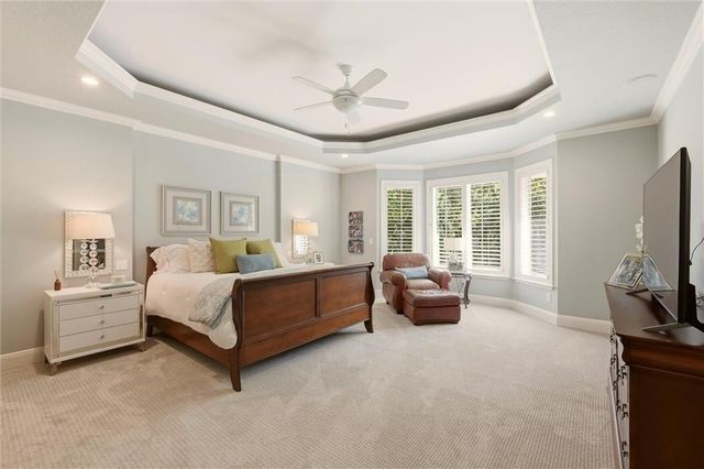 8447 Summit Street, Lenexa, KS 66215