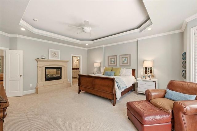8447 Summit Street, Lenexa, KS 66215